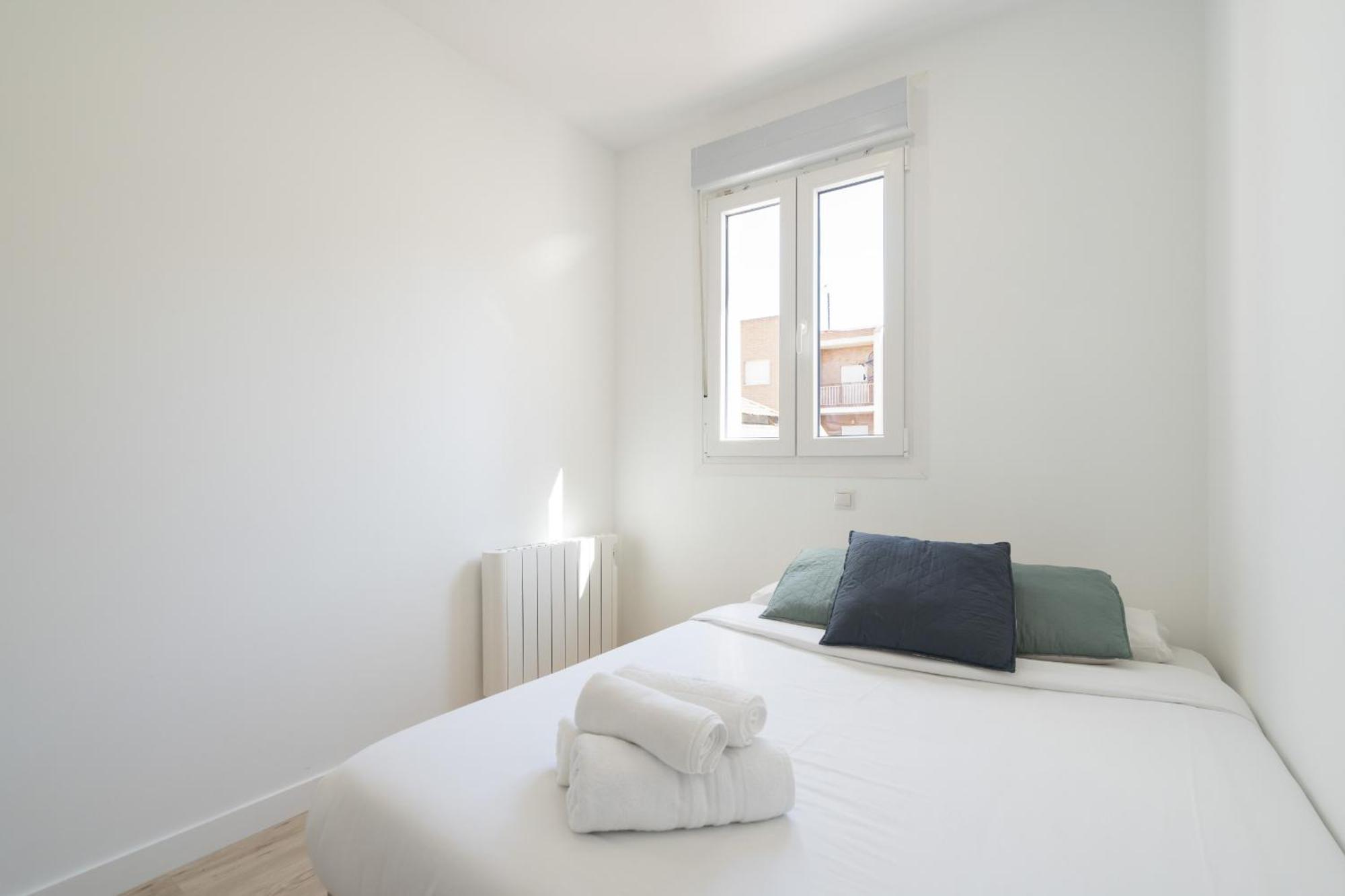Apartamentos En La Avda De La Albufera Alquiler Temporal Madrid Exteriér fotografie