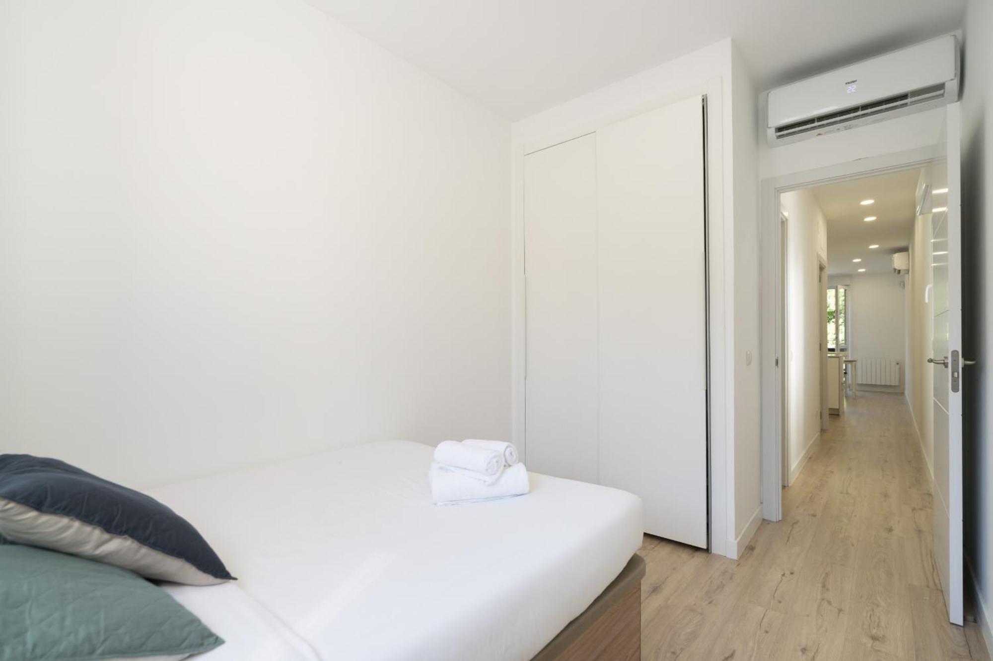 Apartamentos En La Avda De La Albufera Alquiler Temporal Madrid Exteriér fotografie