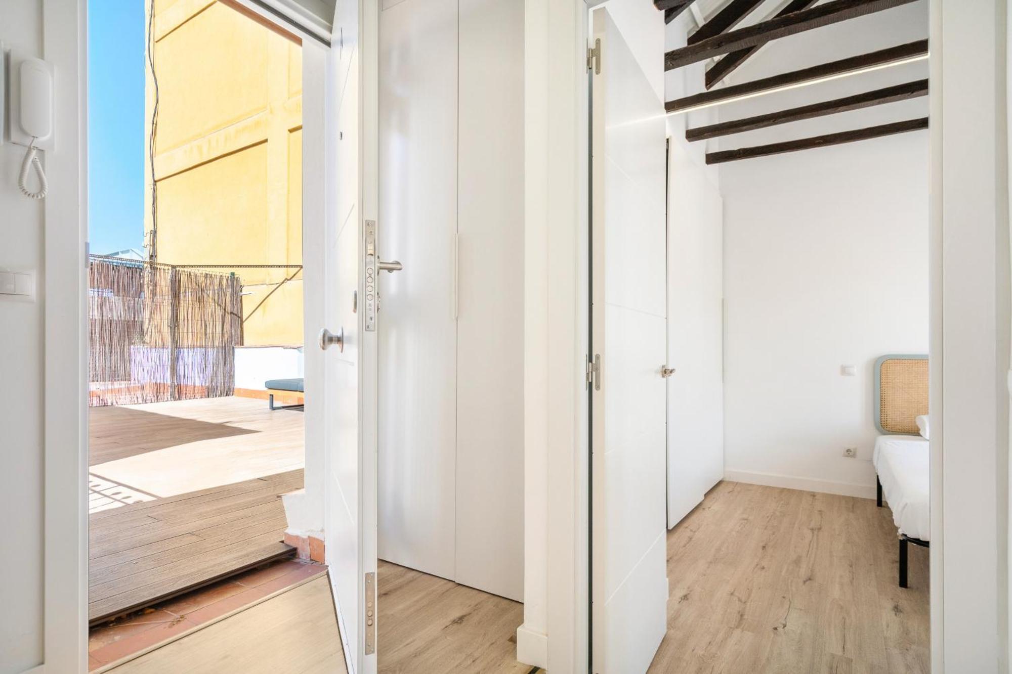 Apartamentos En La Avda De La Albufera Alquiler Temporal Madrid Exteriér fotografie
