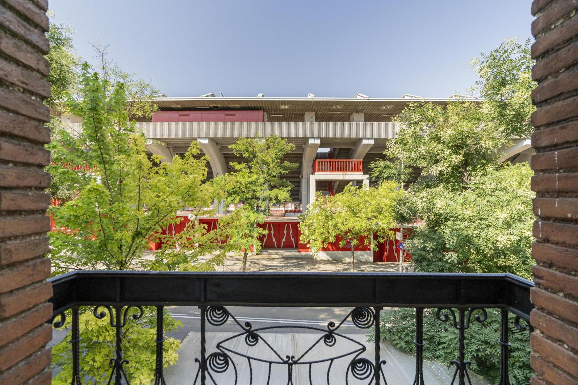 Apartamentos En La Avda De La Albufera Alquiler Temporal Madrid Exteriér fotografie
