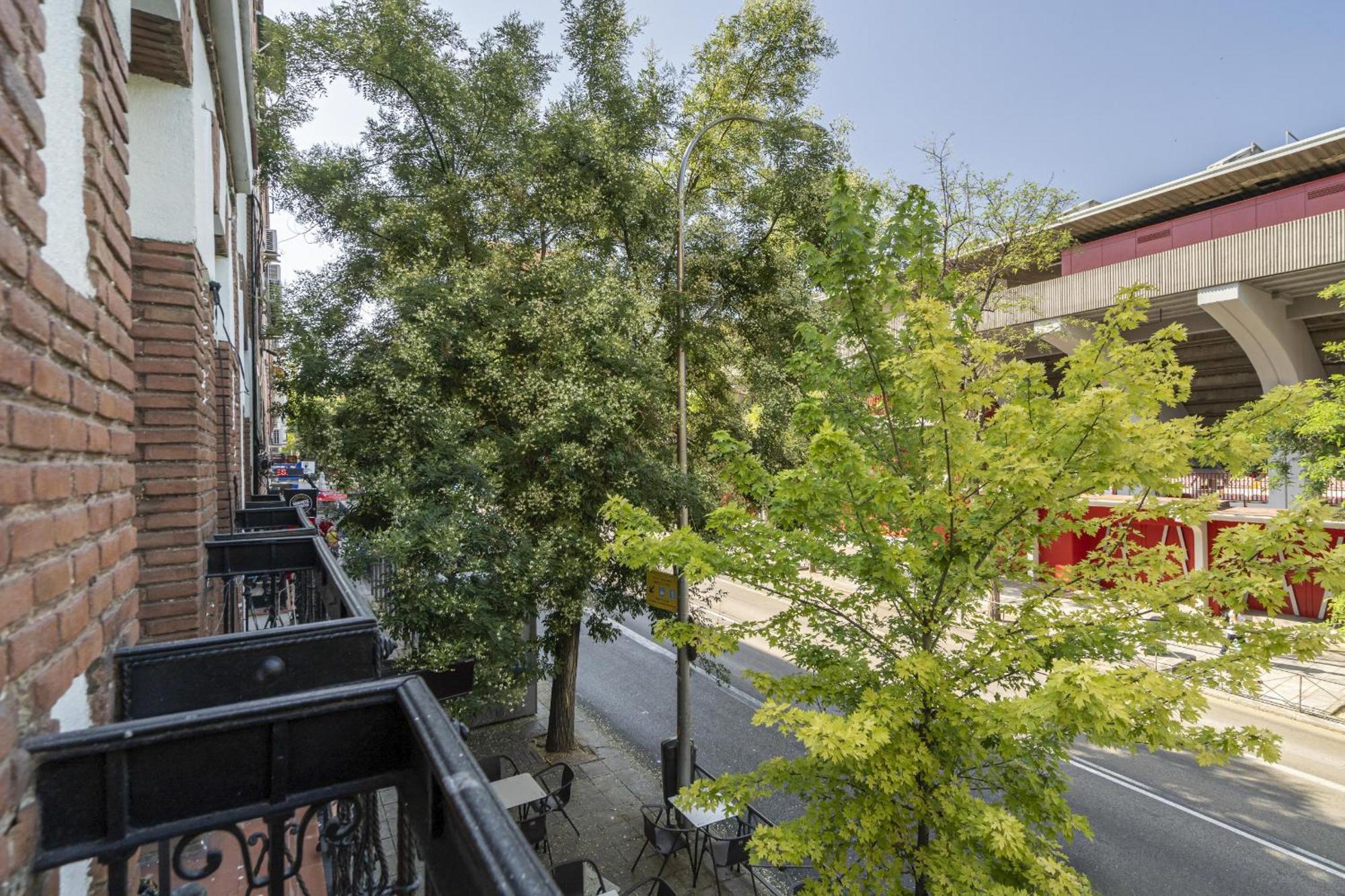 Apartamentos En La Avda De La Albufera Alquiler Temporal Madrid Exteriér fotografie