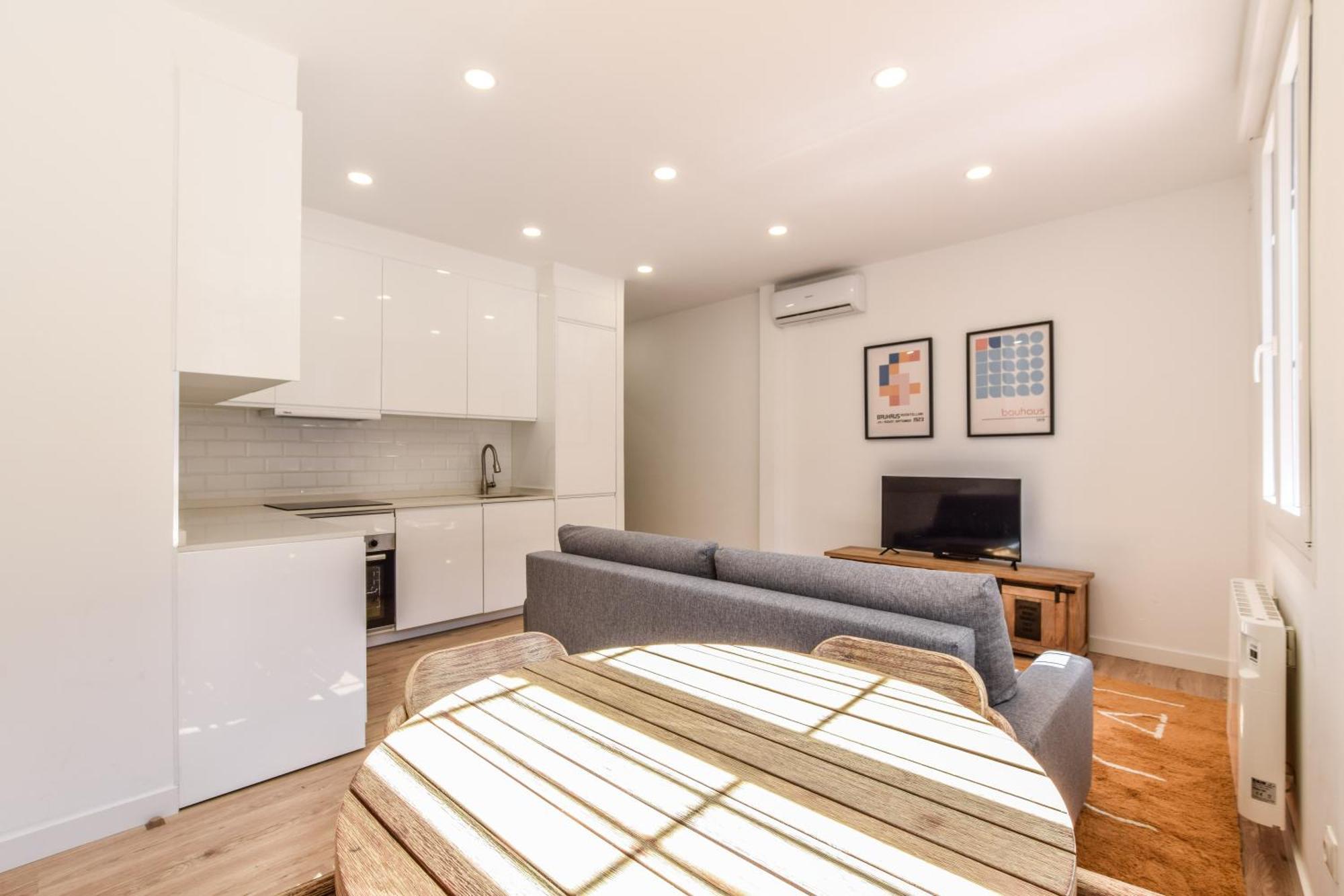 Apartamentos En La Avda De La Albufera Alquiler Temporal Madrid Exteriér fotografie